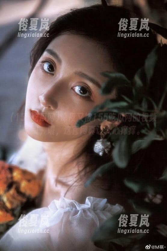 深夜又被155吃瓜网的视频吸引,喔,这官网真让人心痒痒。-绫夏岚 深夜又被155吃瓜网的视频吸引,喔,这官网真让人心痒痒。-绫夏岚
