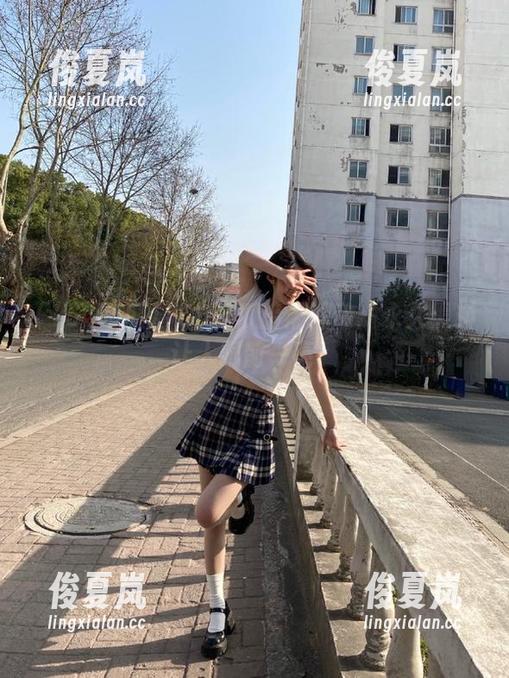 166吃瓜暗潮涌动：永久黑料让人眼前一亮！-绫夏岚