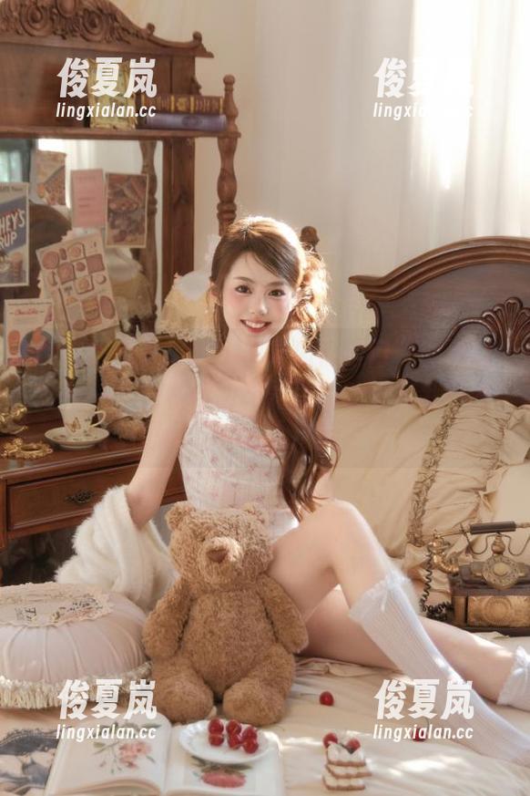 试问“19吃瓜传送门”能不能给我一个只看絮叨不露面的能力？我可不想出现在某个热搜上。-绫夏岚