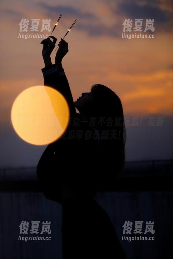 朝阳群众一言不合就吃瓜！最新51吃瓜带你乐翻天！-绫夏岚