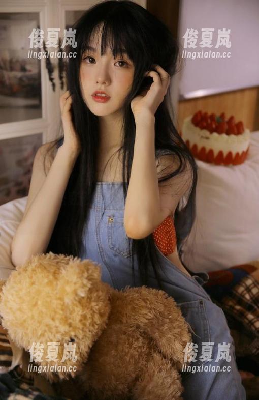 “51吃瓜发布大头条”——青蛙其实是变形金刚的爆料，魔幻现实主义来喽！-绫夏岚