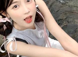 51吃瓜的今日瓜，一边观看，一边默默感叹这世界太奇妙了。