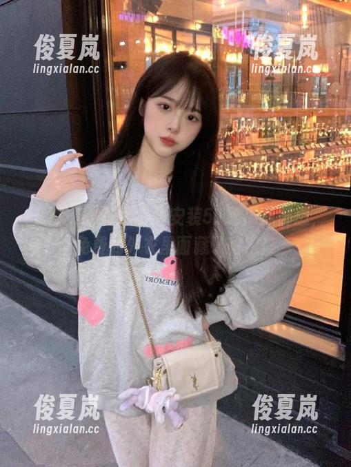 每次下载安装51吃瓜我都想，免费的外衣里面藏了啥？！-绫夏岚