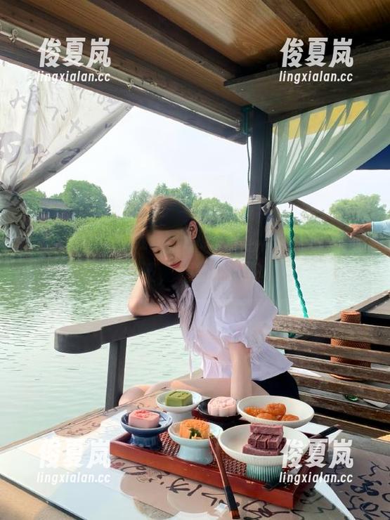 下载51吃瓜更新，一波瓜接着一波，稳得住吗？-绫夏岚