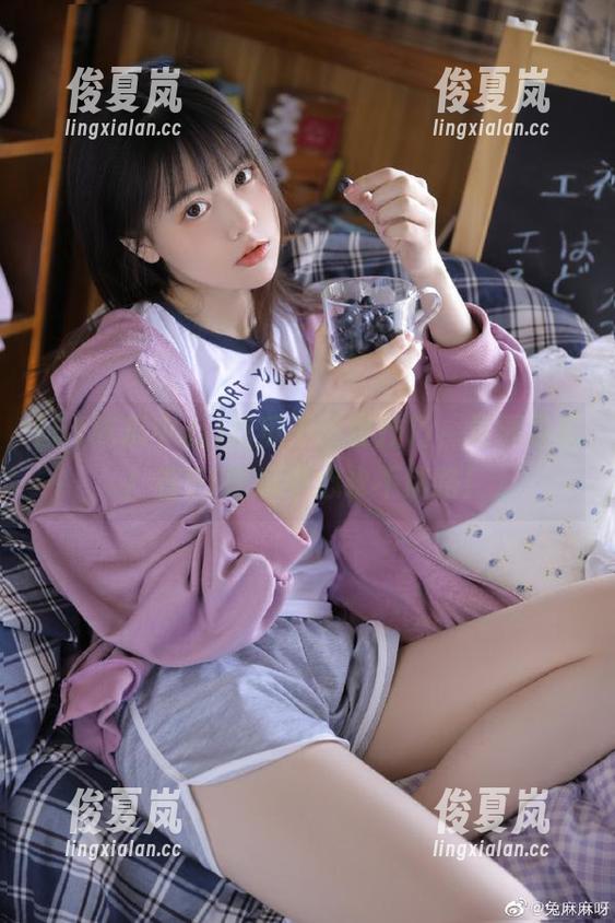 吃瓜不仅要技巧，更要导航！在51吃瓜中心永不迷路！-绫夏岚