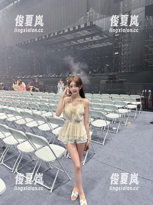 在58吃瓜导航上悠闲游走，像是跟老朋友扯闲聊，一言不合又把过去翻出来！-绫夏岚