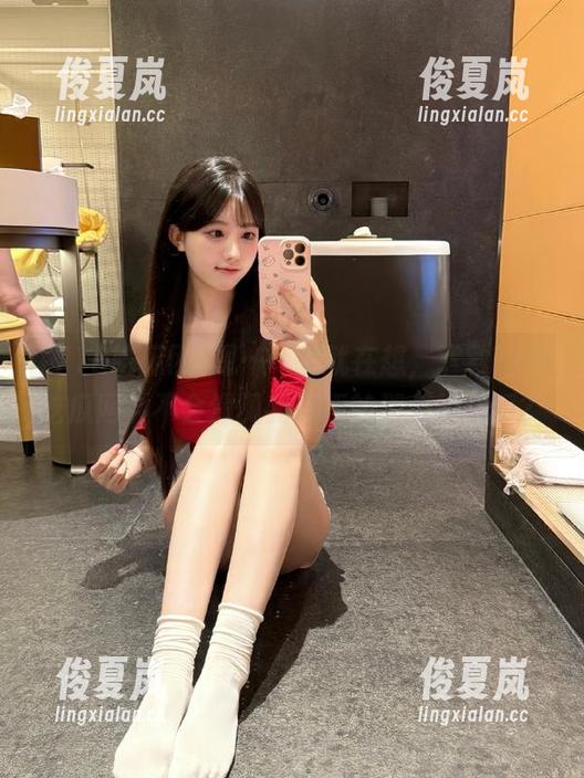 恩……我就在想，下载718吃瓜网会不会遇见我追逐的那个神秘瓜？-绫夏岚
