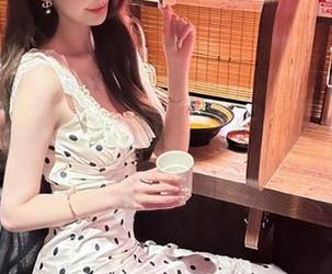 在“91cg09.com”上翻到的资源，差点让我忘了时间，脑海里慢慢开始浮现各种画面…