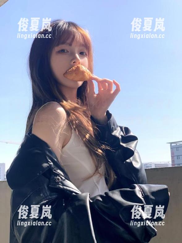 每次“91cg09.com”更新都像是在窥探禁忌的窗口，时刻期待那个“惊天大瓜”！-绫夏岚