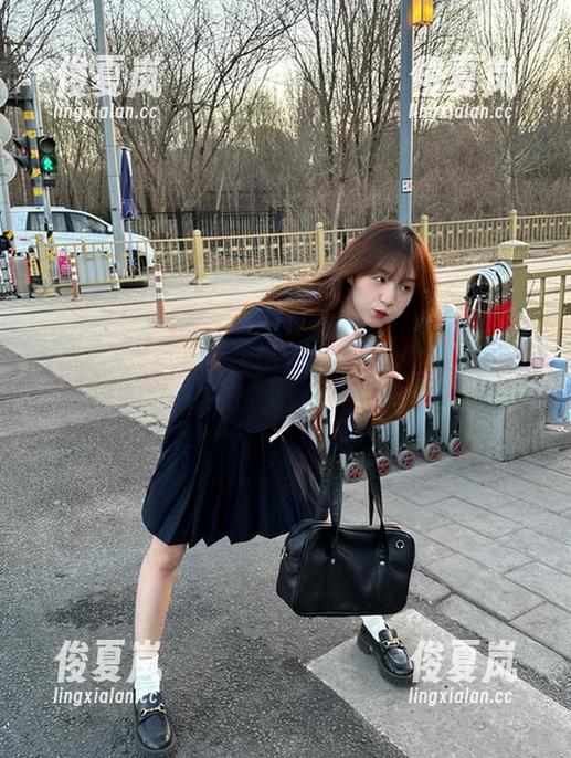 直接给91icg网站打call,里面的瓜就是这么让人忍不住!-绫夏岚 直接给91icg网站打call,里面的瓜就是这么让人忍不住!-绫夏岚