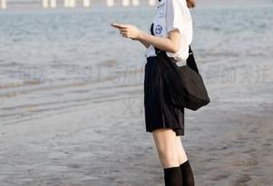 一句话，“91吃瓜网”直达你的关注点，站里都是火花