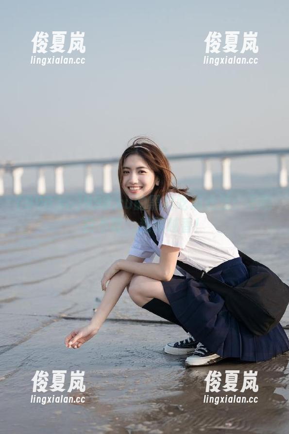 998.su的黑料吃瓜心法：不吃白不吃，越黑越香！-绫夏岚