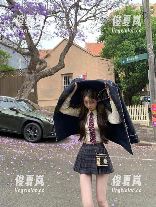 吃瓜日常：“hl155.ccm”视频总是让我想起我的隔壁老王...-绫夏岚