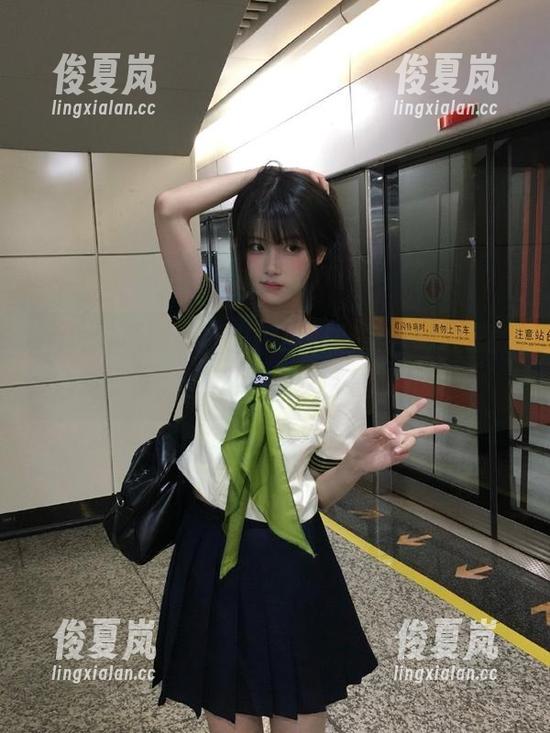 “hlw”里的瓜好到让人想收藏整部剧本，一不小心会越看越上头。-绫夏岚