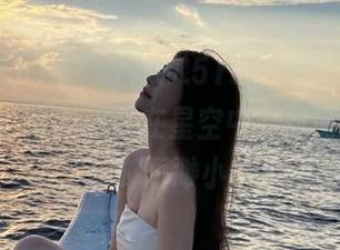 “www.51cg00”这款app，感觉就像消失在星空中，时而闪耀，时而渺小