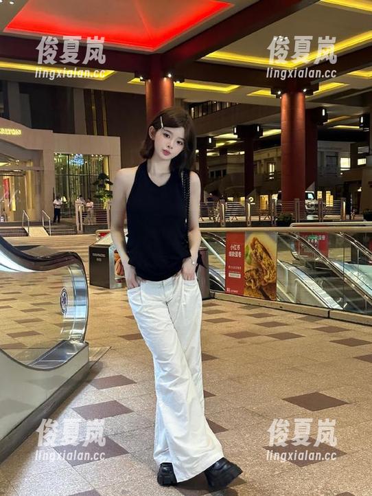 每次登录zzzttt，像是在打开宝箱，满心期待，结果总是……唉。-绫夏岚