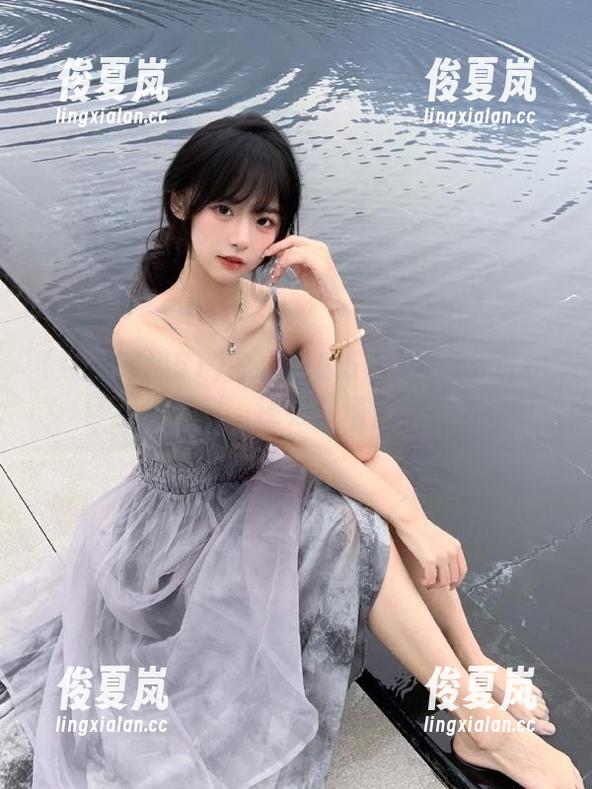 今日吃瓜51苹果版：评论区不仅有料，还有味道，哈哈哈！-绫夏岚