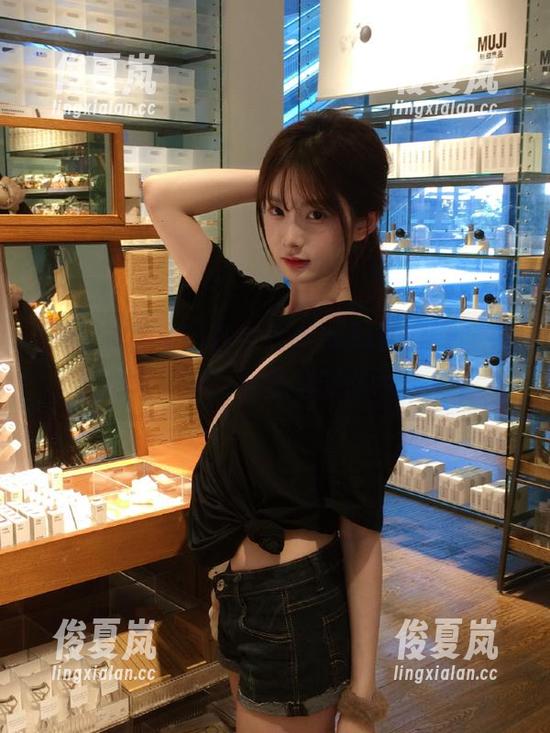 在今日吃瓜91app上，今天的瓜吃到爽，连我自己都怀疑人生。-绫夏岚