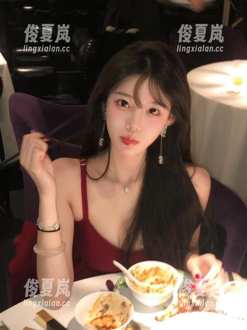 在冲哥黑料苹果版上游荡,感觉像在现代社交大剧里,竟然还有这种操作?-绫夏岚 在冲哥黑料苹果版上游荡,感觉像在现代社交大剧里,竟然还有这种操作?-绫夏岚