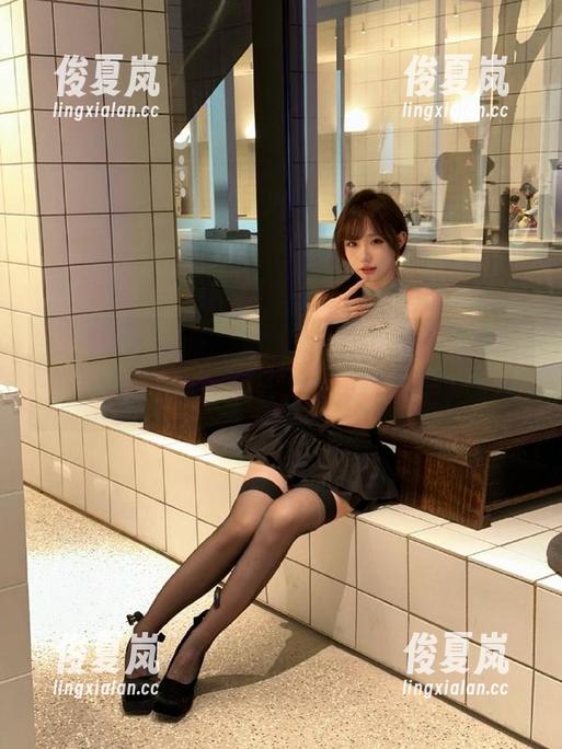 发现“吃瓜17cgg”跟免费气泡水一样，越喝越上头，不亏！-绫夏岚