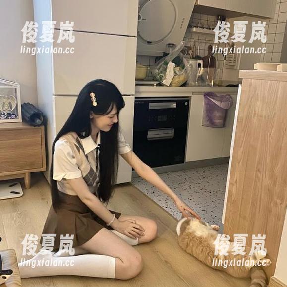 萝卜青菜，各有所爱：《吃瓜福利》发布的八卦，各种口味任君选择！-绫夏岚
