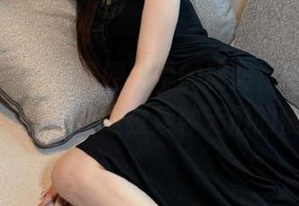 吃瓜网网页中的朝阳，明媚却又隐秘，似乎在泄露某种无形的情绪。