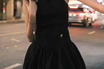 瓜田里头，安卓上的吃瓜网总能给你带来趣味十足的居家爆料