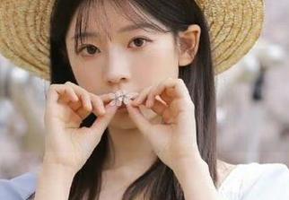 找到最新在线的吃瓜网ios，真希望它能多点放肆的内容，嘿嘿你懂的。