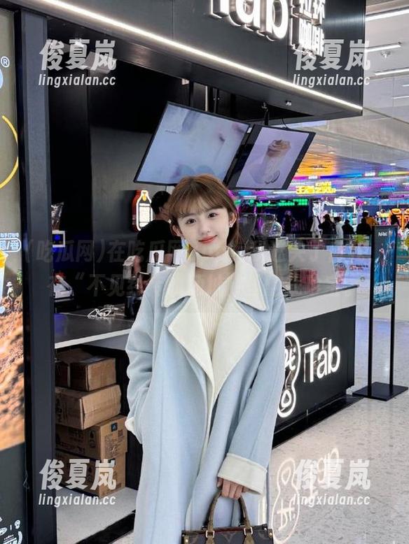在吃瓜网app，我迷失了自我，在“不见经传的地址”里翻找珍宝。-绫夏岚