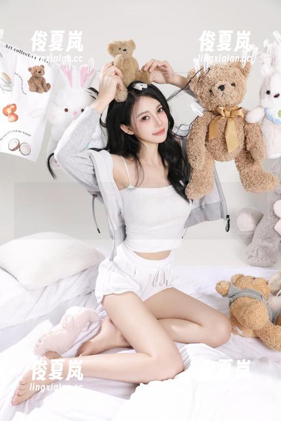 手机一打开，登录吃瓜网，瞬间成了“目击者”，心跳加速中…-绫夏岚