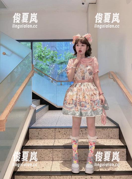 吃瓜网线路：别走错中心入口，可能会走进奇妙的瓜田！-绫夏岚