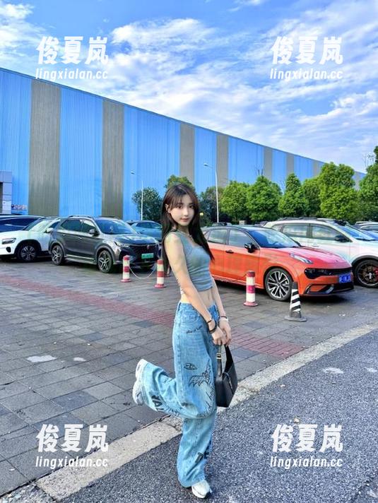 这网红太狠了，吃瓜网红网给我留下永久的心理阴影。-绫夏岚