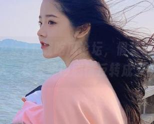 下载吃瓜论坛，假装自己是个局外人，结果却被剧情反转成了主角！