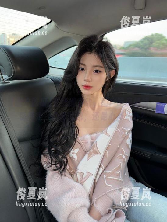 在线懒得动，国产吃瓜链接一键搞定，心疼钱包，还是心疼八卦？-绫夏岚