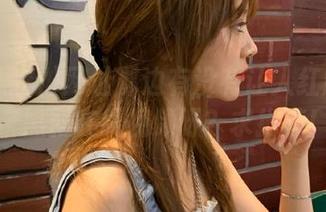 网址那边有没有让人红脸的国产黑料在线视频呀？求推荐！