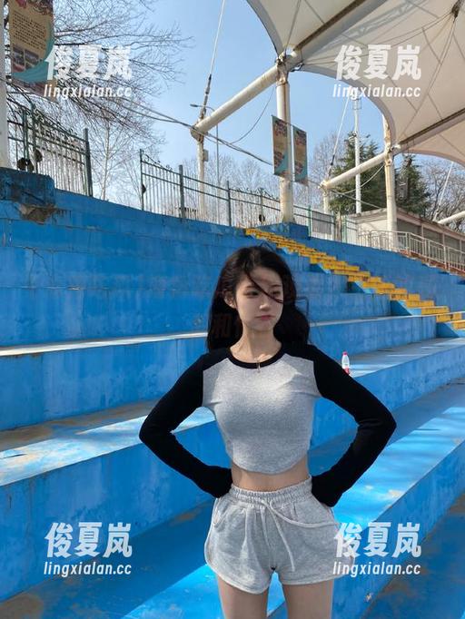 海角吃瓜带你观看，生活的高潮和低谷-绫夏岚