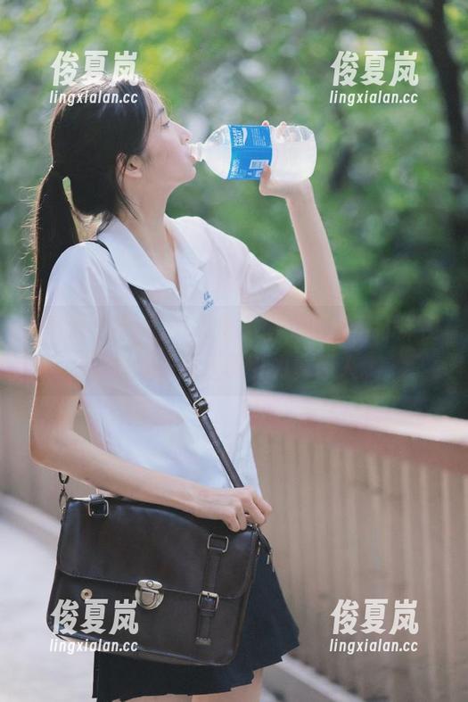 一集也不落，黑料不打烊视频里的正能量吸引力真惊人。-绫夏岚
