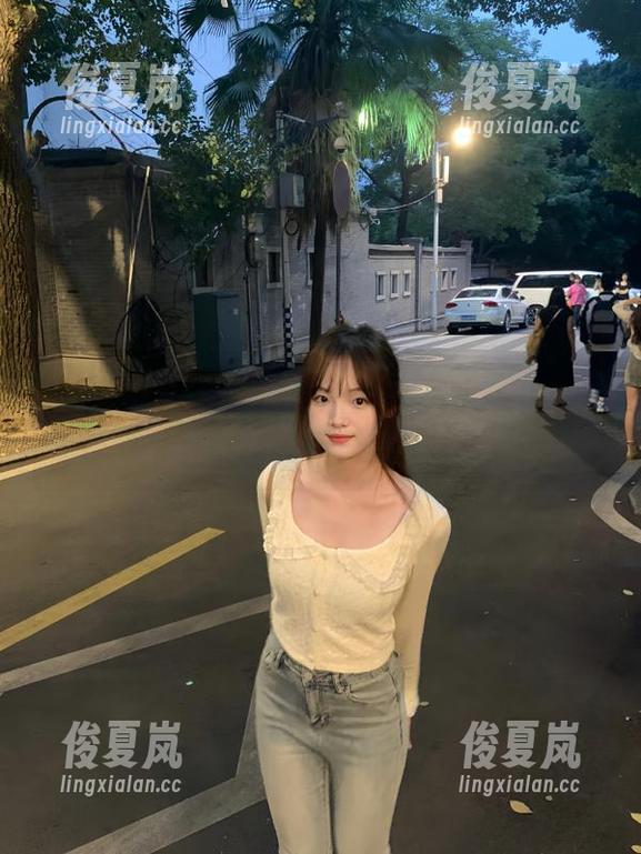 看到黑料不打烊的链接，心中突突翻腾，已经不想再看了！-绫夏岚