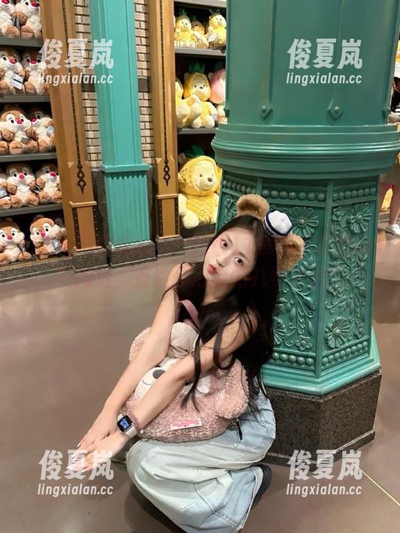 “zztt11黑料不打烊so”网址，直达你心底的八卦宝藏！-绫夏岚