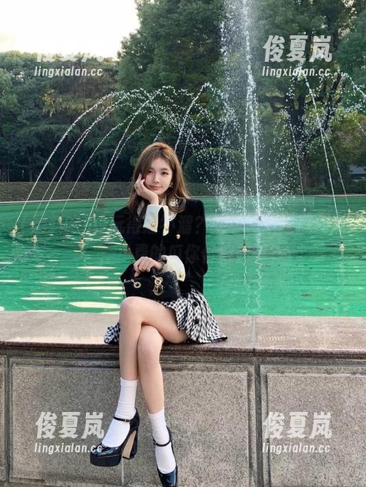 玩得溜不溜？来“黑料吃瓜在线”，免费的瓜你付得起嘛？-绫夏岚