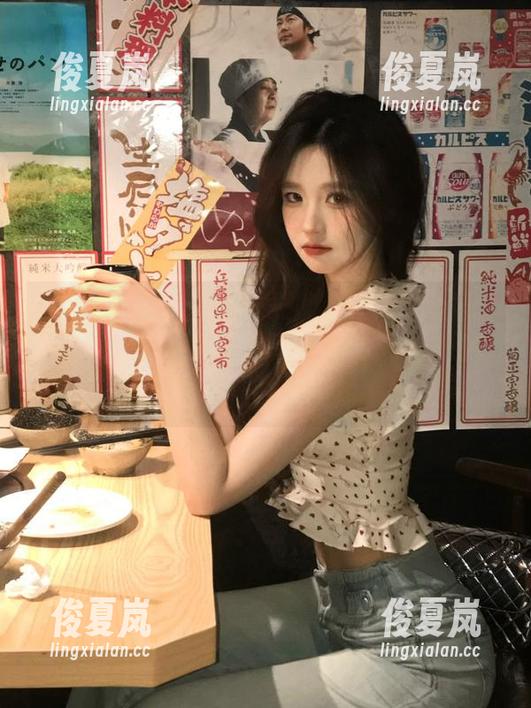 在黑料正能量苹果版官网蹲着，发现无意中成为了“瓜友”，这是什么新去处？-绫夏岚
