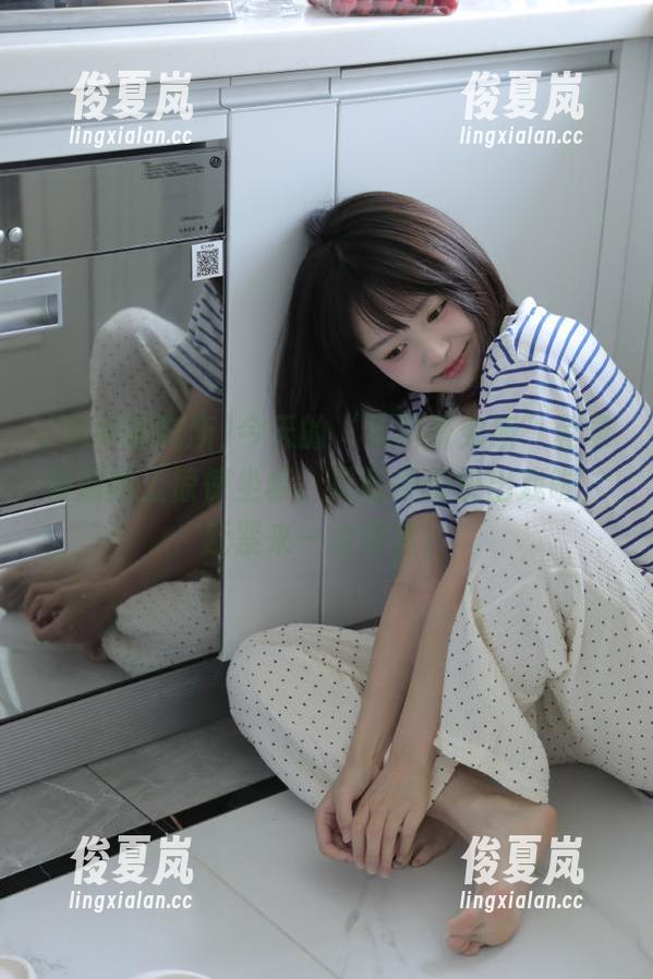 今天的“黑料研究所”登录特别献上惊悚坐标，瓜吃得都快出戏啦，赶紧来一波聚焦！-绫夏岚