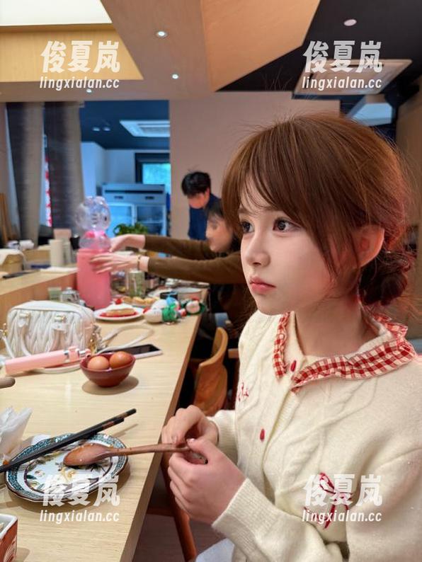 黑料社区在线，收藏你从未见过的爆款瓜子，快来尝尝！-绫夏岚