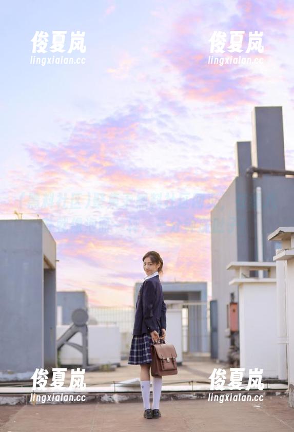 聚集于黑料社区网页，在线八卦就像泡面一样，三分钟涨肚子！-绫夏岚