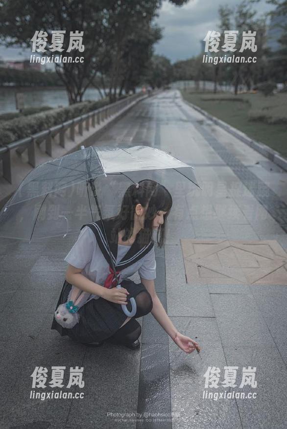 听说“黑料网”里玩明星捉迷藏，刷到一半气氛好微妙，有点想继续看网站的猫腻！-绫夏岚