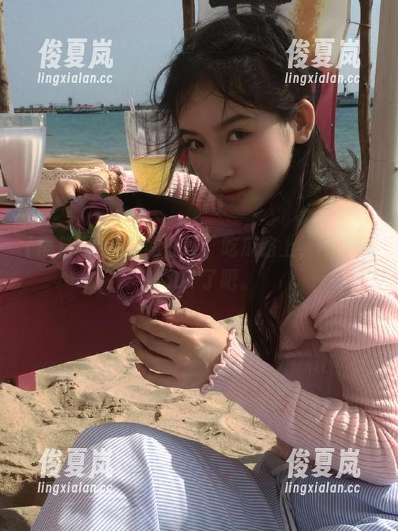黑料网在线：吃瓜路上，不在线就OUT了吧。-绫夏岚